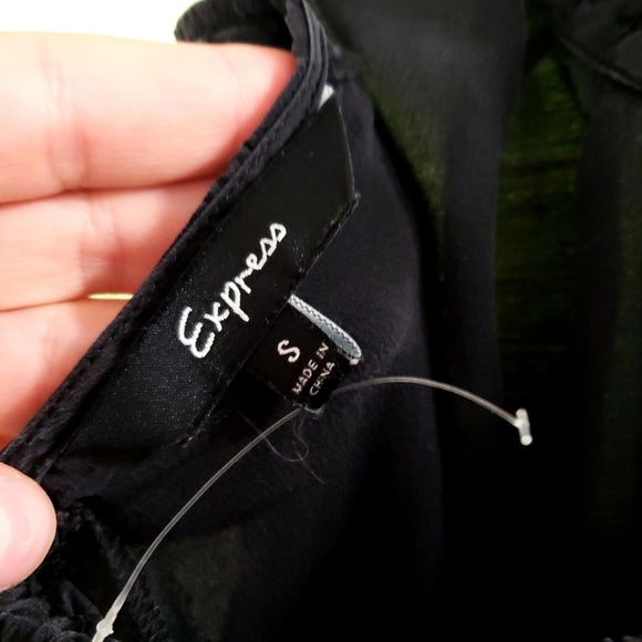 {Express} Black Silk Halter//Sz S//NWOT - Picture 3 of 4